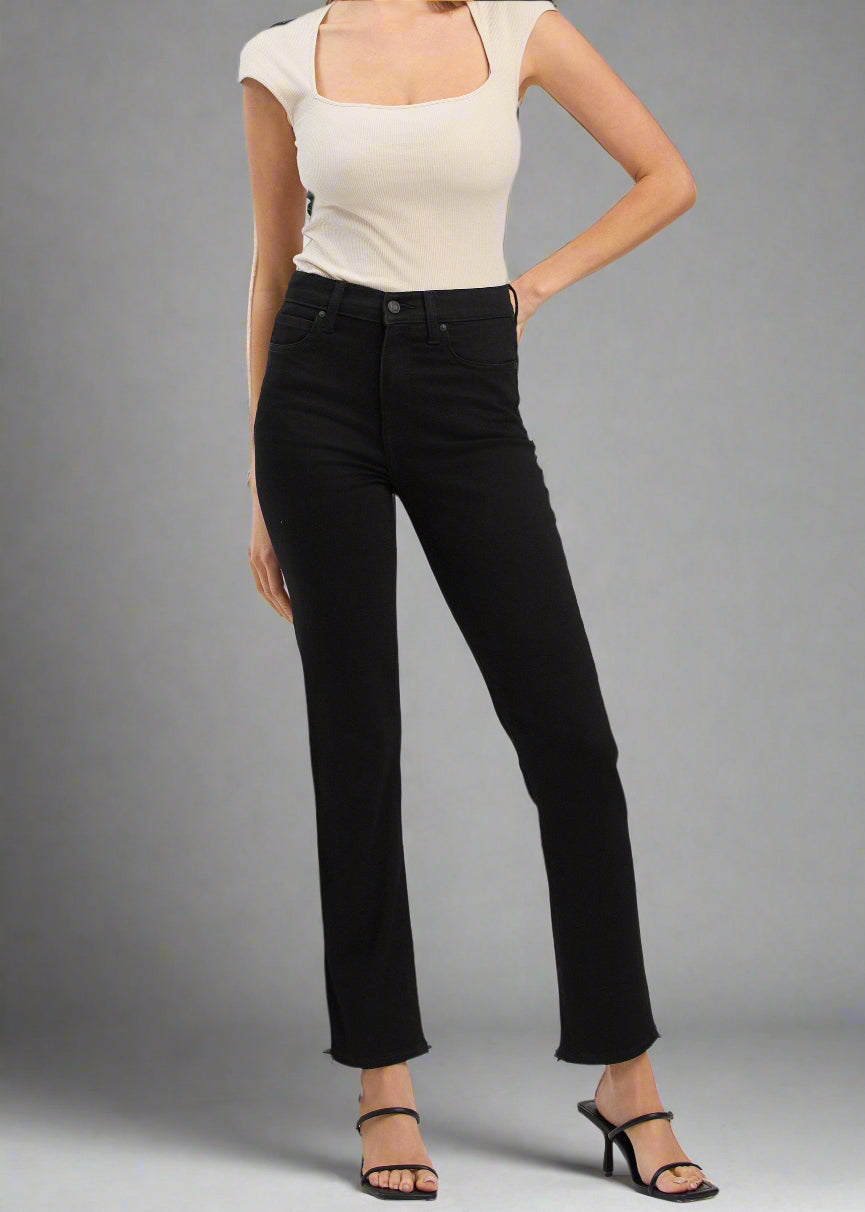 *New Fit* Luna high rise slim straight leg in Not Interested. Clean, black wash with five pocket design, belt loops, hidden zipper, and clean finish hem. This fit features a 10.5 inch high rise and  29 inch inseam.