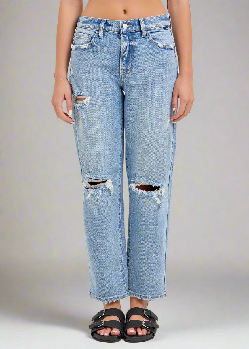 10 1/4" 
Mid Rise
Baggy Dad Jean
28" Inseam
Zipper Fly + Belt Loops 
Light Denim
Import 
FRONT RISE 10 1/4", INSEAM 28"   
Show Less
Fabric Contents
 99% Cotton, 1% Spandex