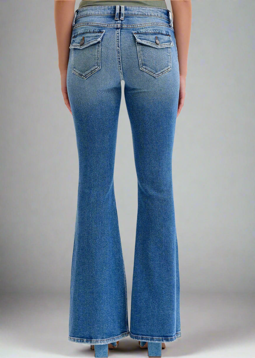 Low-Rise Super Flare
Belt loops + Zip fly
Medium denim 
Import
Rise:7 3/4" Inseam 33"
Fabric Content: 94% Cotton,4% Polyester,2% Spandex
Show Less
Fabric Contents
 94% Cotton,4% Polyester,2% Spandex
