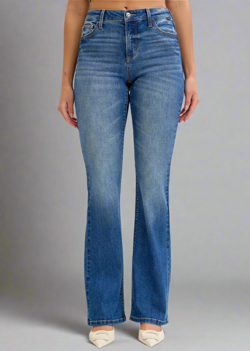 Mid-rise bootcut
Belt loops + Zip fly
Dark denim 
Import
Front Rise: 9 1/4" Inseam 32"
Fabric Content: 68% Cotton, 25% Polyester, 6% Rayon, 1% Spandex
Show Less
Fabric Contents
68% Cotton, 25% Polyester, 6% Rayon, 1% Spandex