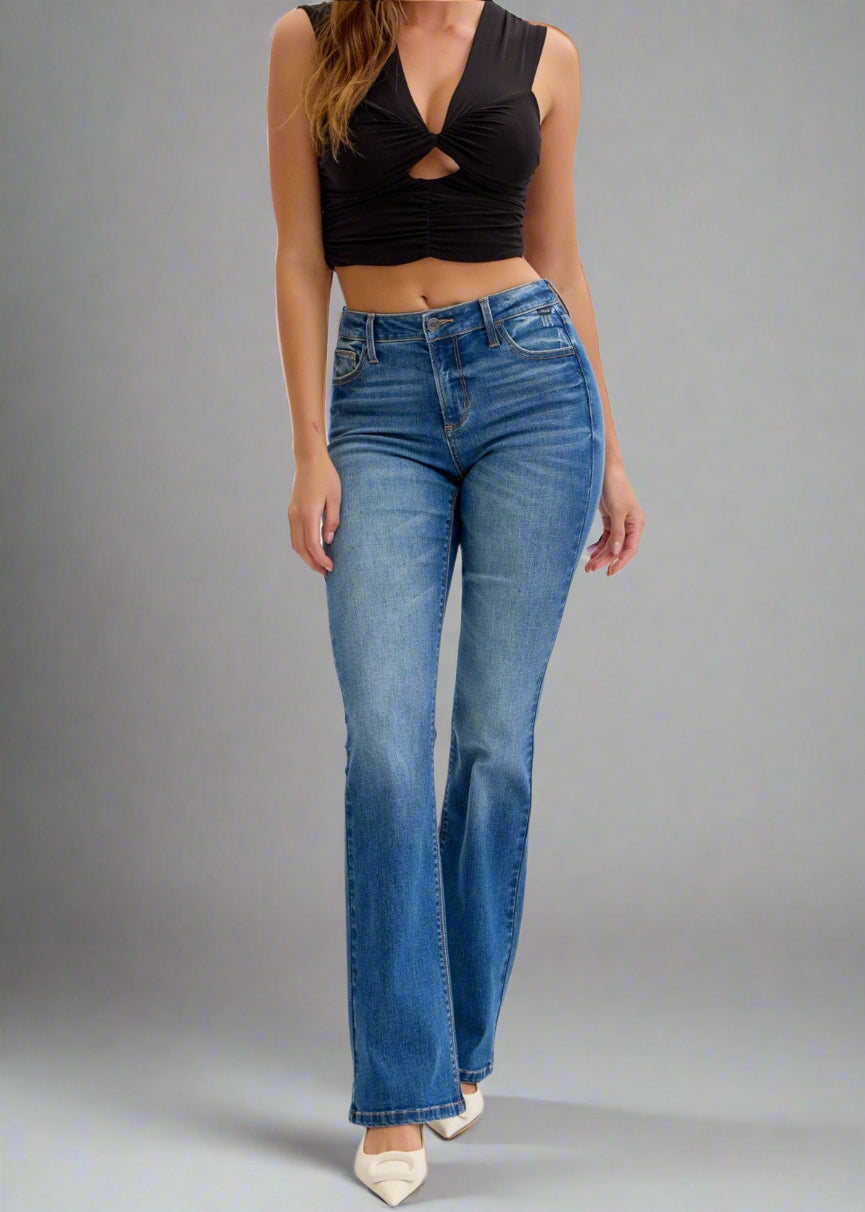 Mid-rise bootcut
Belt loops + Zip fly
Dark denim 
Import
Front Rise: 9 1/4" Inseam 32"
Fabric Content: 68% Cotton, 25% Polyester, 6% Rayon, 1% Spandex
Show Less
Fabric Contents
68% Cotton, 25% Polyester, 6% Rayon, 1% Spandex