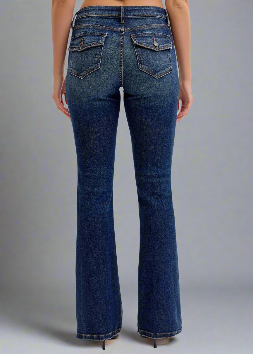 
Mid-rise bootcut
Flap back pockets
Belt loops + Zip fly
Dark denim 
Import
Front Rise: 9" Inseam 32"
Fabric Content: 93% Cotton, 6% Polyester, 1% Spandex
Show Less
Fabric Contents
93% Cotton, 6% Polyester, 1% Spandex
