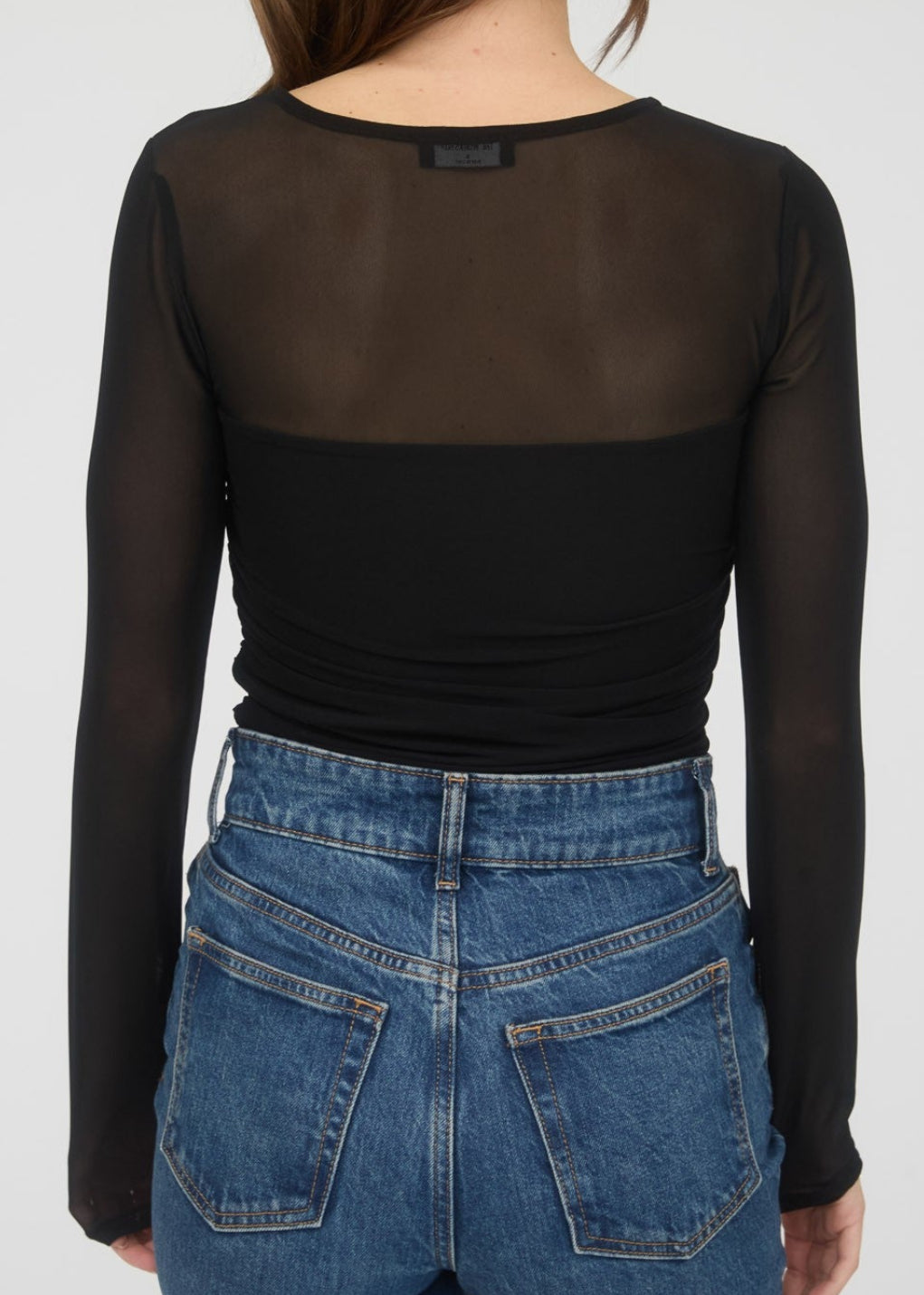 RUCHED WAIST DETAIL
SHEER DETAIL
KNIT TOP 
LINED SOLID 
SHELL:95%NYLON 5%SPANDEX 
LINING:100%POLYESTER
Fabric Contents
SHELL:95%NYLON 5%SPANDEX 
LINING:100%POLYESTER
