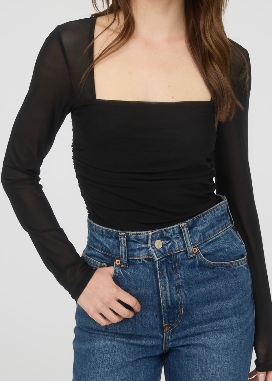 RUCHED WAIST DETAIL
SHEER DETAIL
KNIT TOP 
LINED SOLID 
SHELL:95%NYLON 5%SPANDEX 
LINING:100%POLYESTER
Fabric Contents
SHELL:95%NYLON 5%SPANDEX 
LINING:100%POLYESTER
